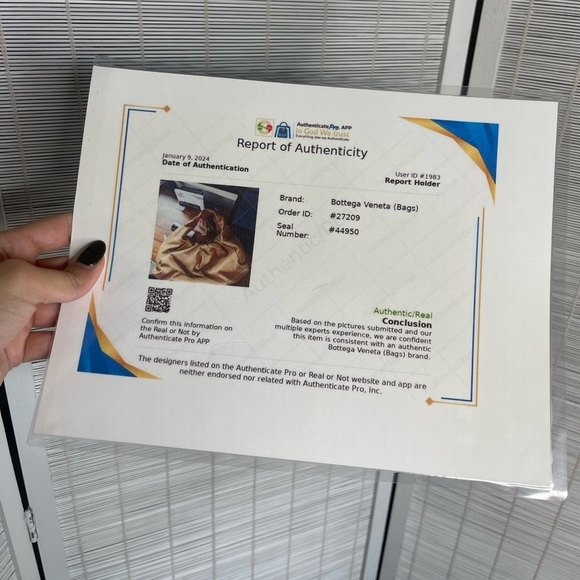 Bottega Veneta The Pouch Size Large Tan Leather Slouchy - Picture 15 of 16